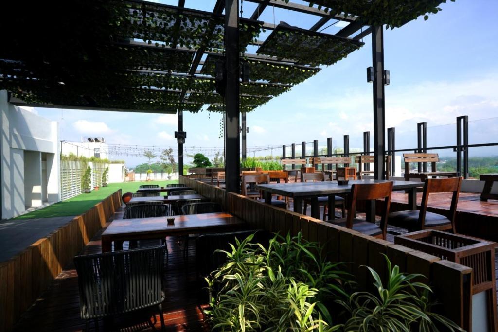 Java Heritage Hotel Purwokerto Exterior foto